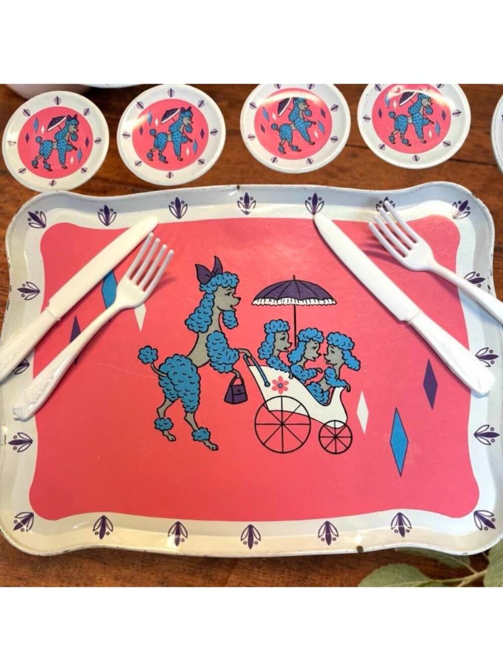 Vintage Ohio Art Childrens Tin Tea Set With Blue Poodle Design and Pink Backgrou - Picture 6 of 8